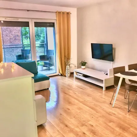 Apartament 2plus2 Apartment Zabrze